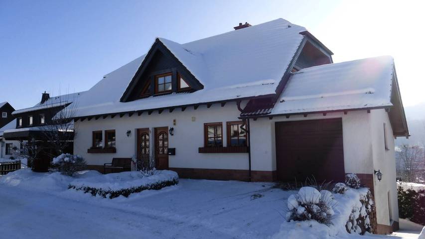 Ferienwohnung für 5 Personen, mit Balkon und Balkon/Terrasse sowie Terrasse und Garten in Winterberg - 2