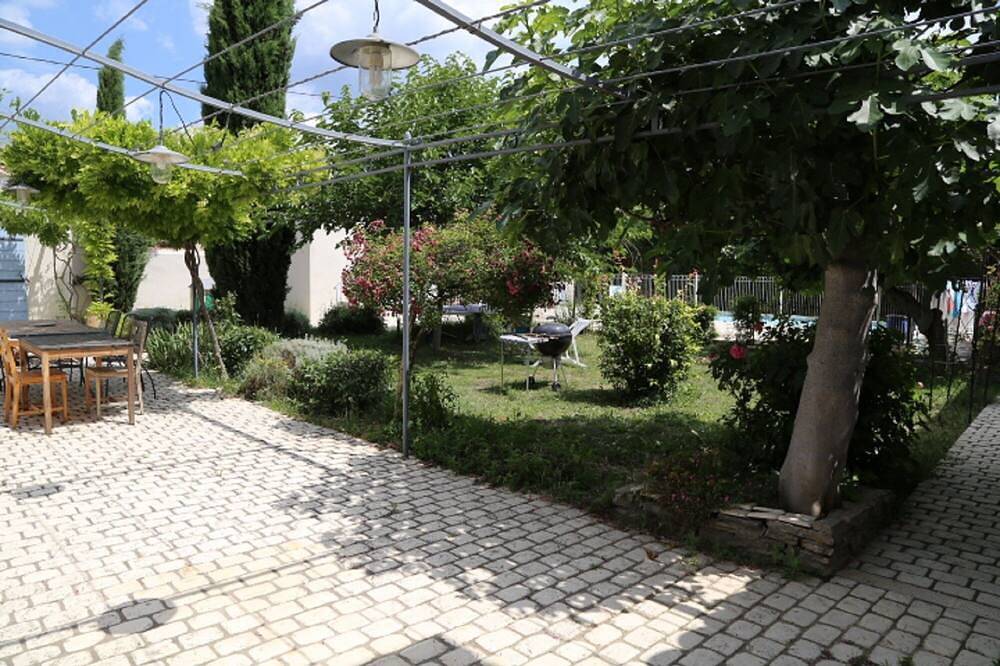 Grande villa provençale avec piscine - Aix en Provence - 8 pers in Aix-en-Provence, Côte méditerranéenne (France)