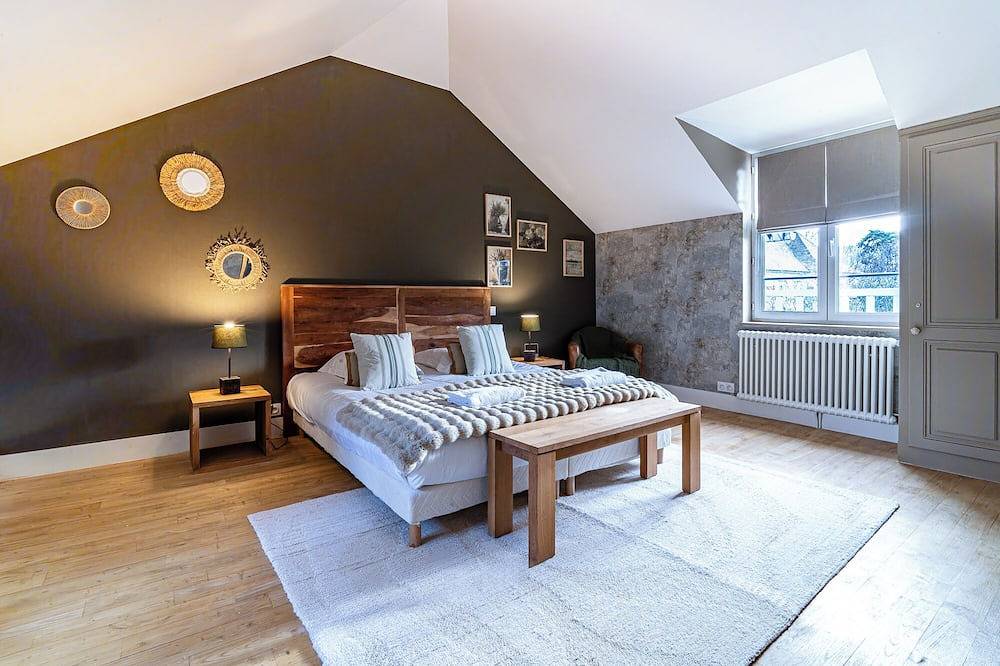 Villa Deauvillaise à 5 mn de la plage typique de Normandie in Deauville, Région de Lisieux
