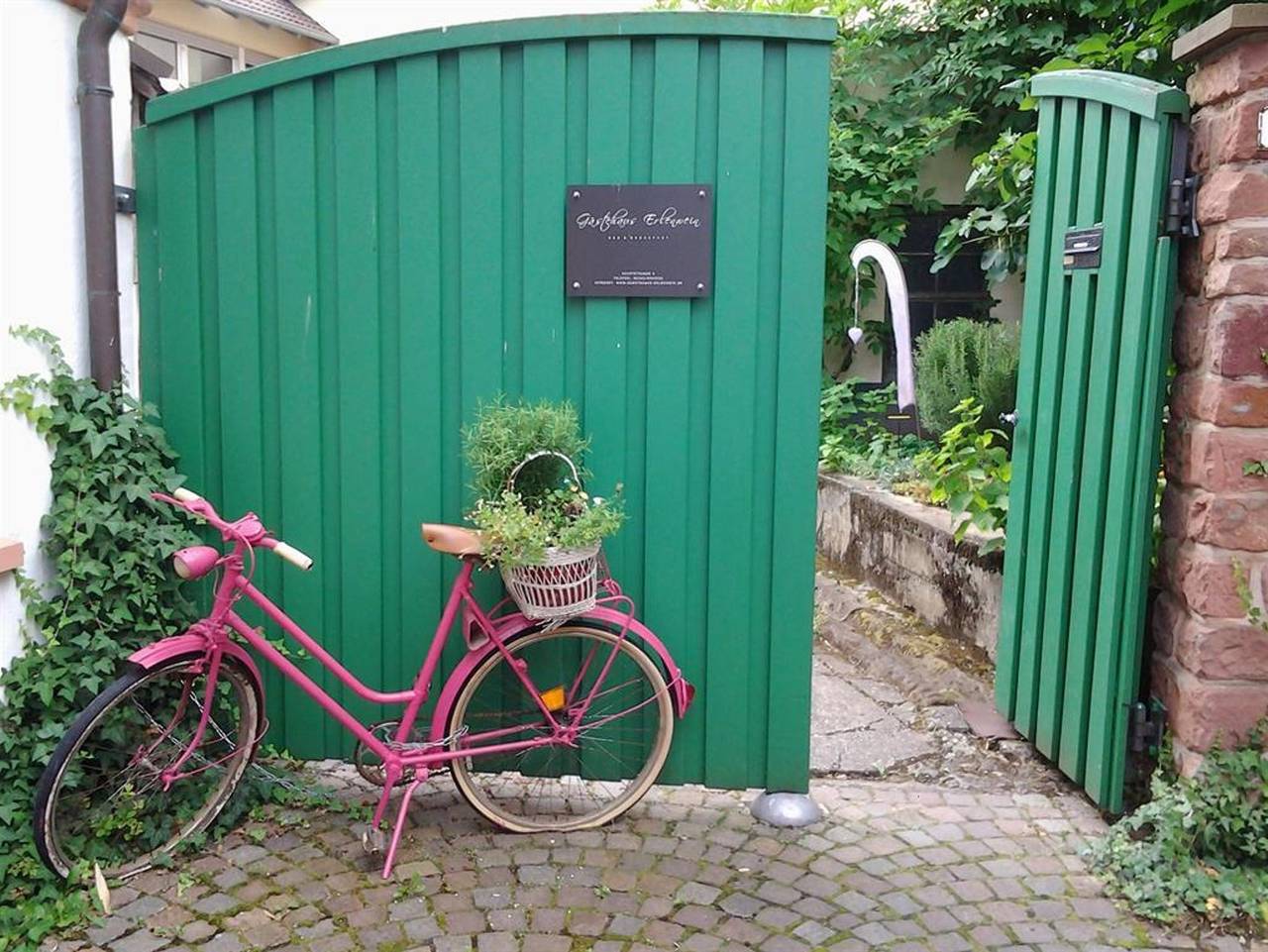 Gästehaus Erlenwein in Leinsweiler, Trifelsland