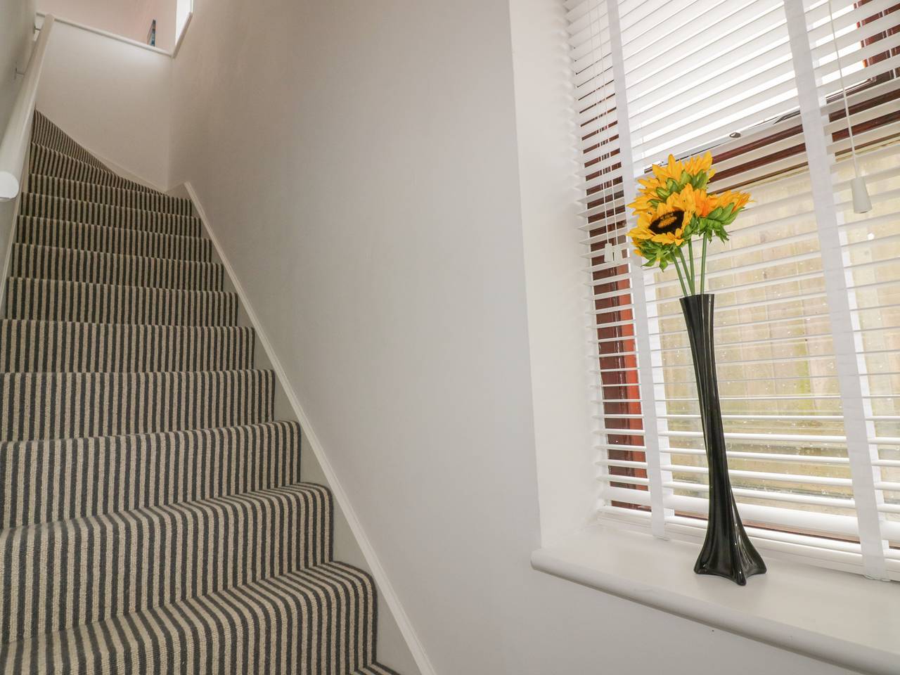 Elin Howlyek in Newquay, Cornwall