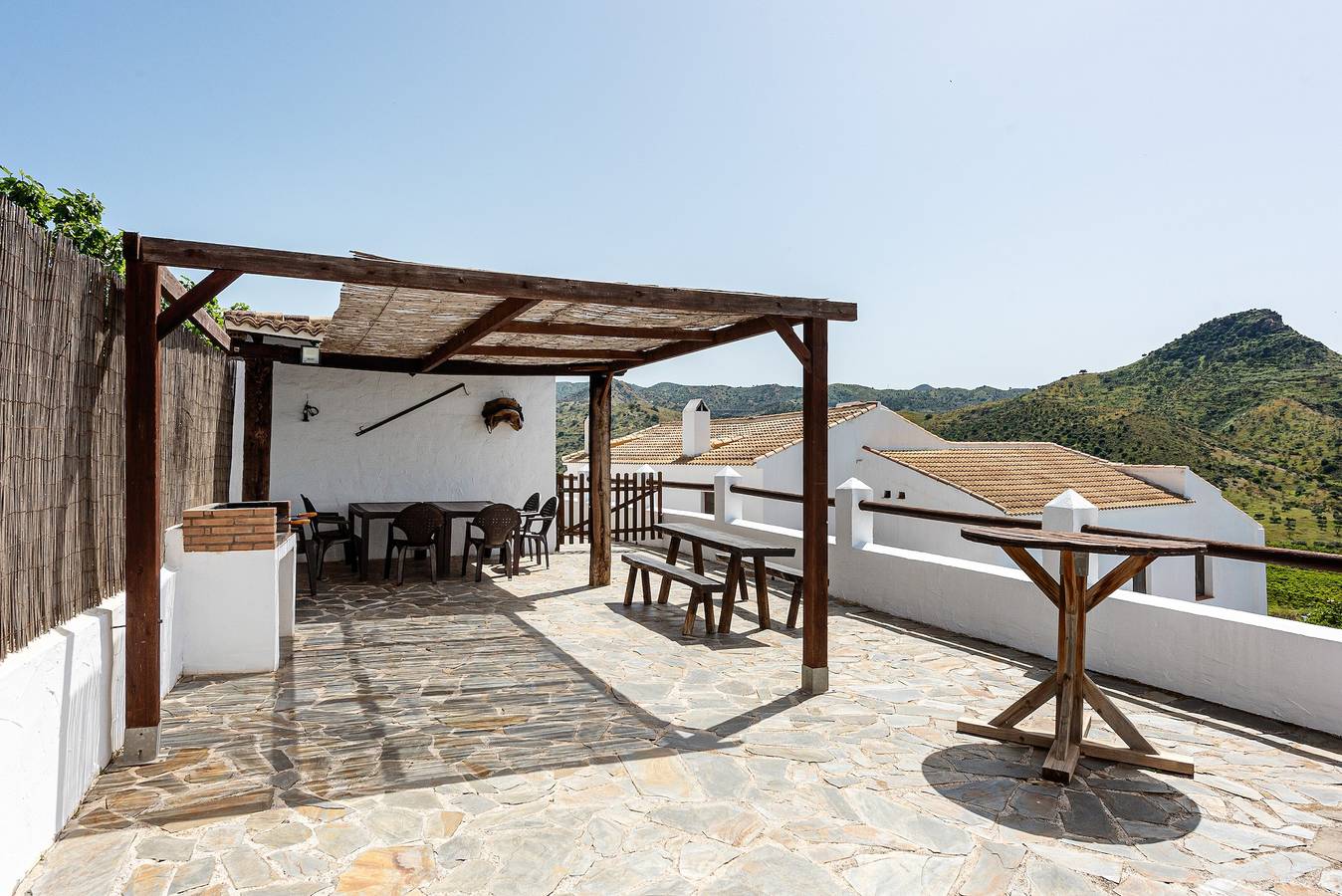 Casa rural 'La Cochera' con vistas al lago, piscina compartida y Wi-Fi in Campanillas, Almogía