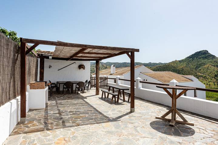 Ferienhaus für 8 Personen, mit Garten und Seeblick