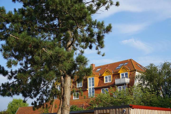 Ferienwohnung für 4 Personen, mit Balkon und Garten in Lichtenhagen