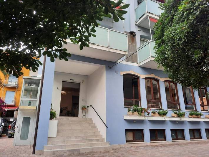 Aparthotel para 5 personas, con jardín y vistas - 1