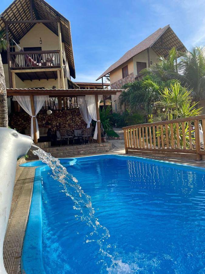 Hôtel pour 4 personnes, avec balcon et jardin ainsi que vue et piscine