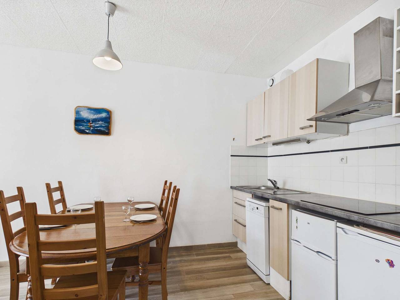 Appartement entier, Appartement 3 pièces proche plage et commerces, 6 couchages, balcon – Agde in Grau-d'Agde, Agde