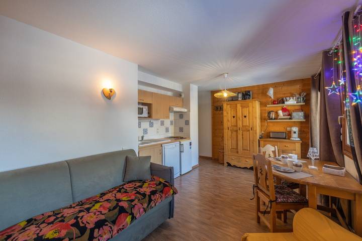 Gehele studio, 12 Mn Megève Studio Comfort' met uitzicht op de bergen & zwembad in Flumet, Albertville en omgeving