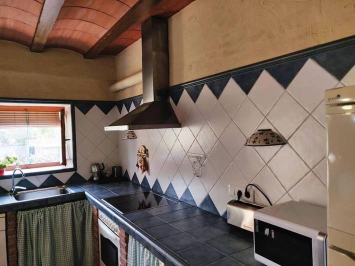 Casa rural para 10 personas, con piscina y jardín, Se admiten mascotas en Conca de Barberà - 4