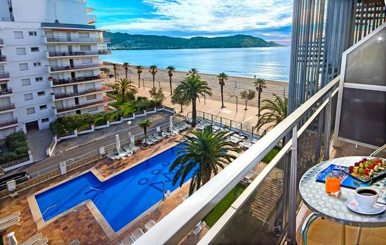 Hôtel pour 2 personnes, avec jardin et piscine, animaux acceptés