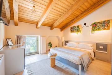 Gîte pour 2 personnes, avec vue et jardin à Villanova Mondovì