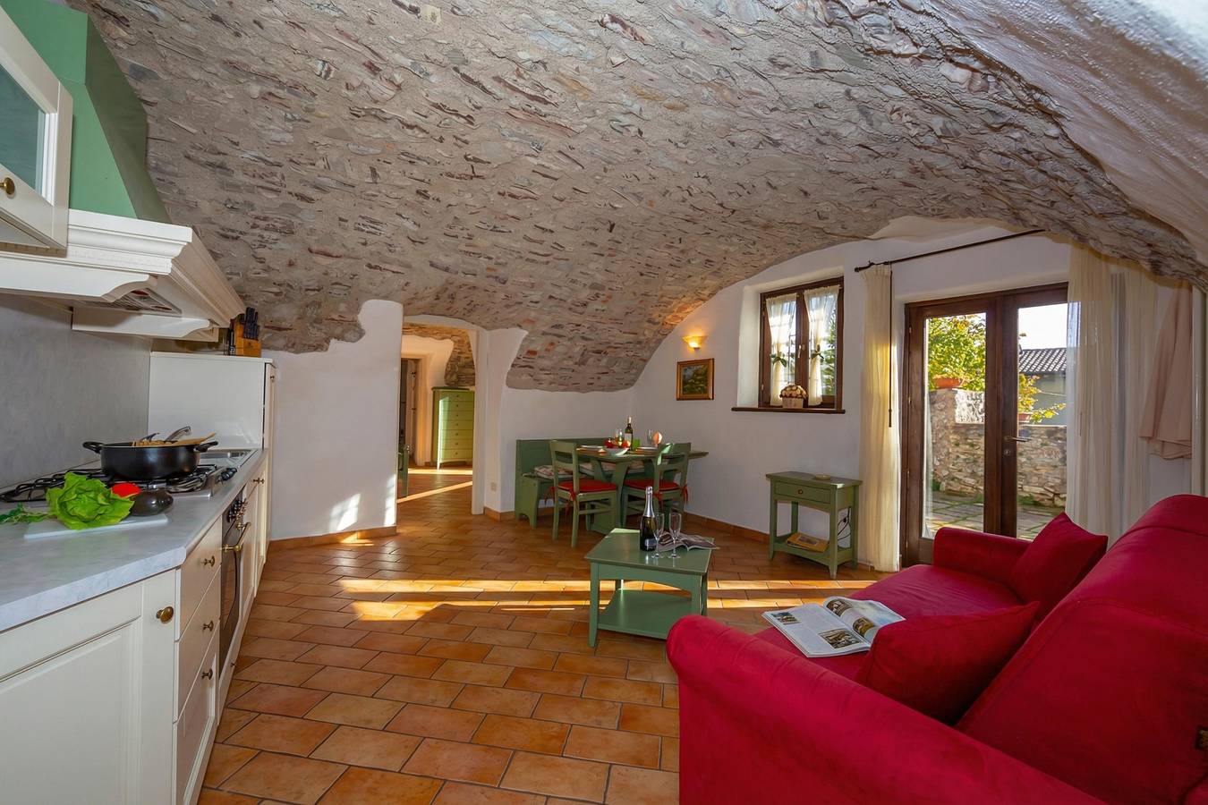 Ganze Wohnung, Liano Iris-Private Terrace & parking in Gargnano, Gardasee-Berge