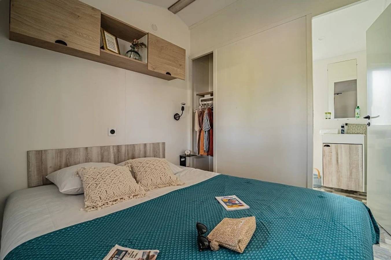 Zecamping 5* 1km plage parc aquatique pet friendly locatif Tv Lv Bbq in Brem-sur-Mer, Vallée de la Loire