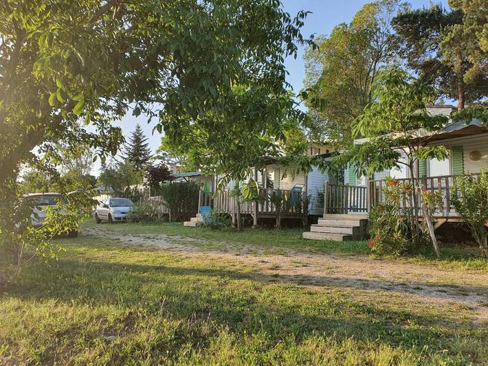 Location de vacances pour 4 personnes, avec piscine et jacuzzi ainsi que bassin pour enfant et jardin à Ria-Sirach - 2