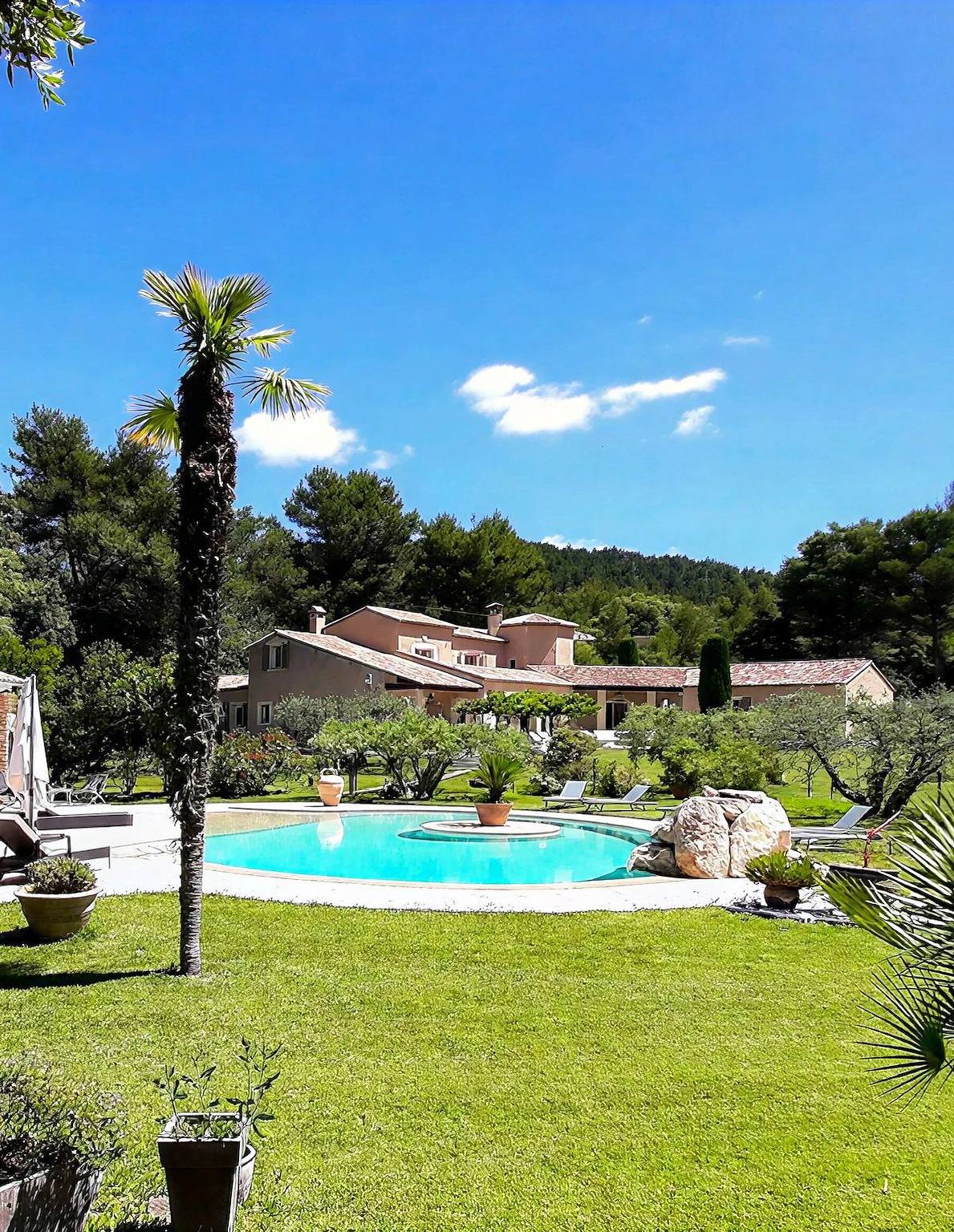 Le Bassin Turquoise in Les Baux-de-Provence, Region de Arles