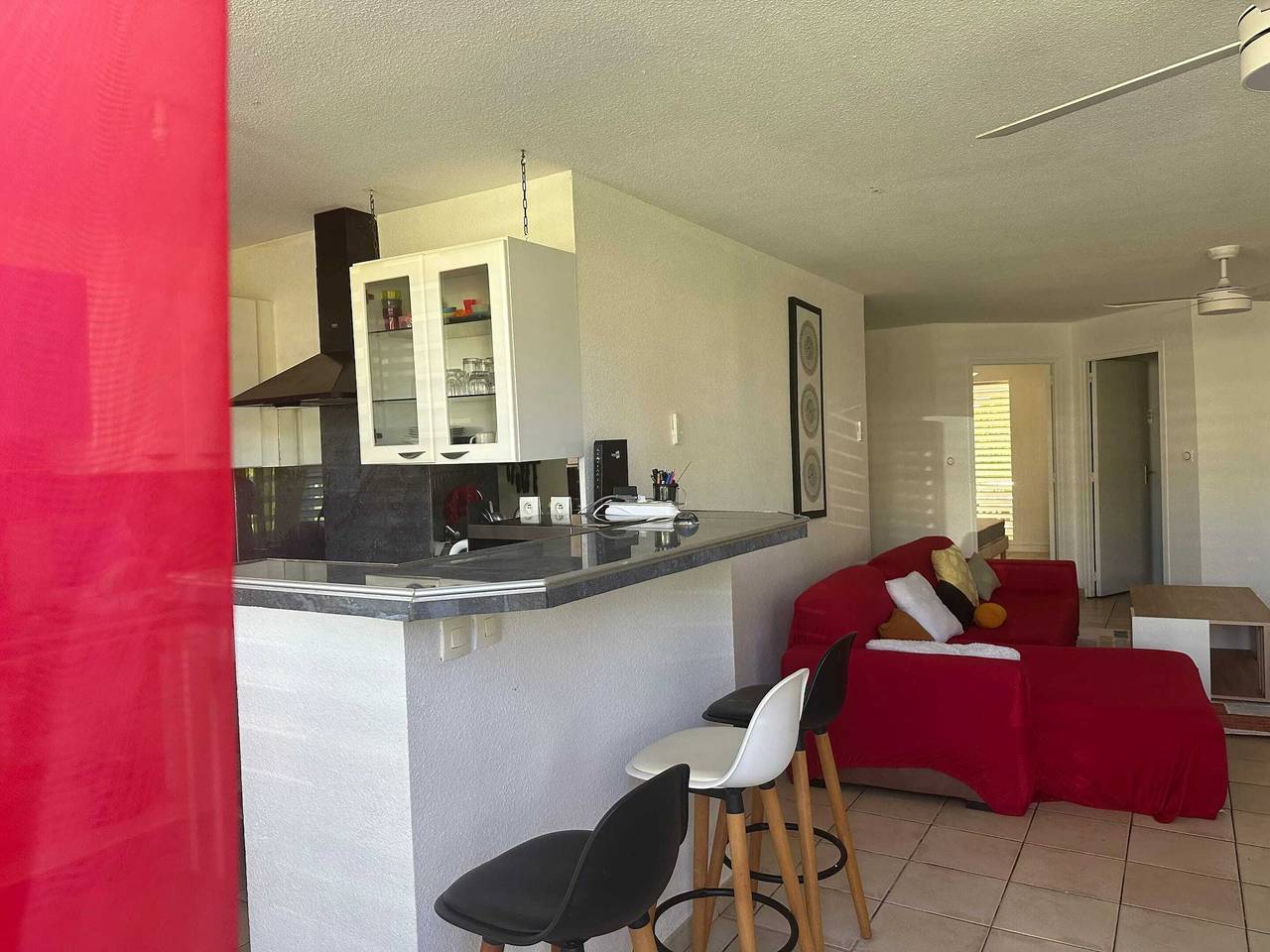 Apartamento entero, Apartamento cerca de Le Moule con terraza y aire acondicionado in Le Moule, Guadalupe