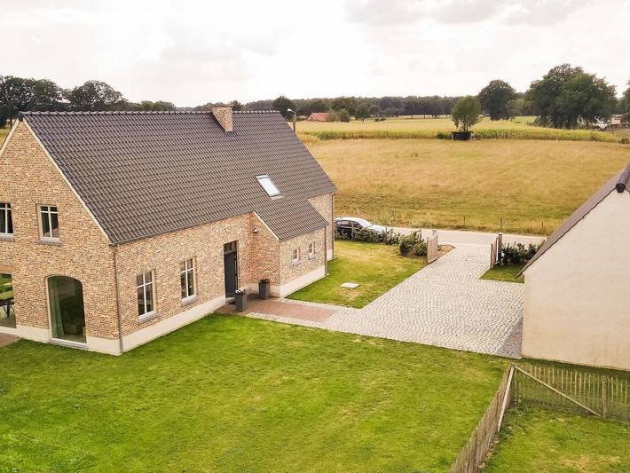 Villa für 10 Personen, mit Terrasse und Garten in Belgien