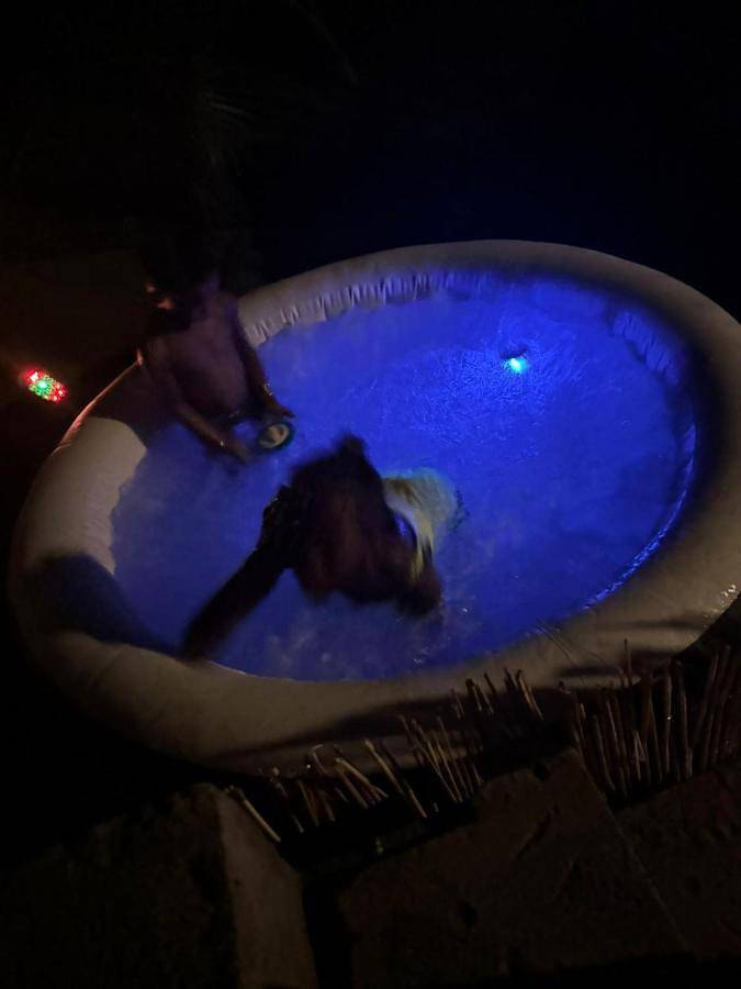 Gîte pour 6 personnes, avec jacuzzi et jardin, adapté aux familles à Gros Morne (homonymie) - 3