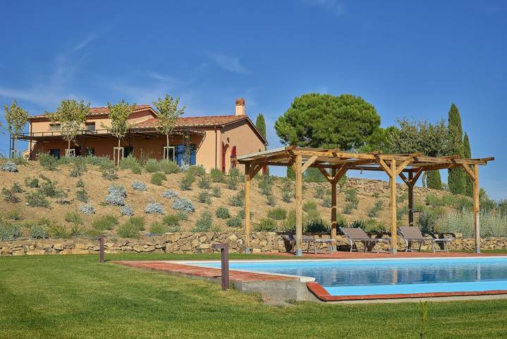 Villa per 10 persone, con giardino e piscina a Grosseto