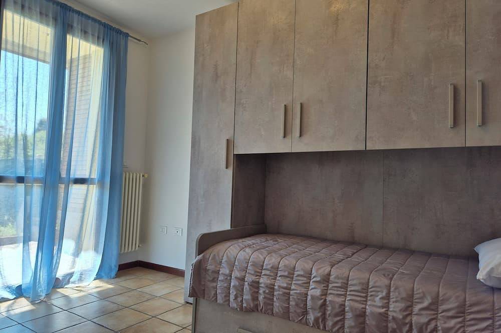 Apartamento entero, Ideal for starting to visit the castles, the centre of Bologna and Modena. in Vignola, Provincia de Módena