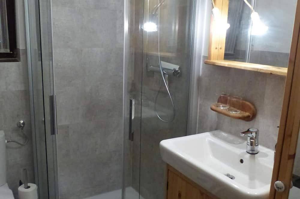 Ganze Wohnung, Ferienwohnung mit privatem Balkon in Hildfeld, Winterberg