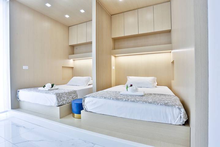 Ganze Wohnung, Ferienwohnung für 2 Personen mit Balkon/Terrasse in Neapel, Neapel Provinz