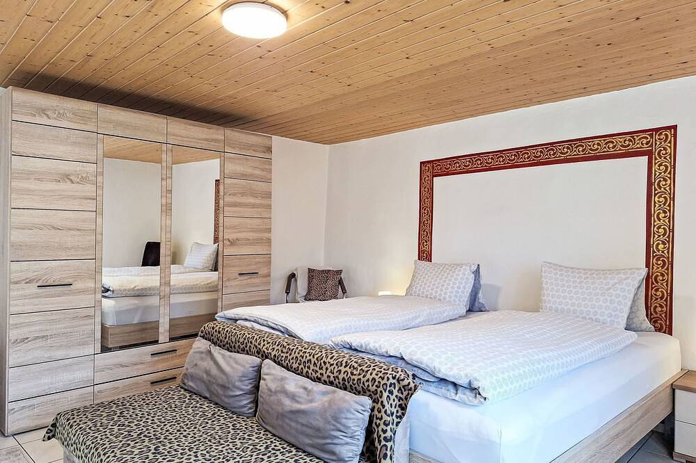 Ganze Wohnung, Am Brienzersee by Interhome in Brienz, Berner Oberland