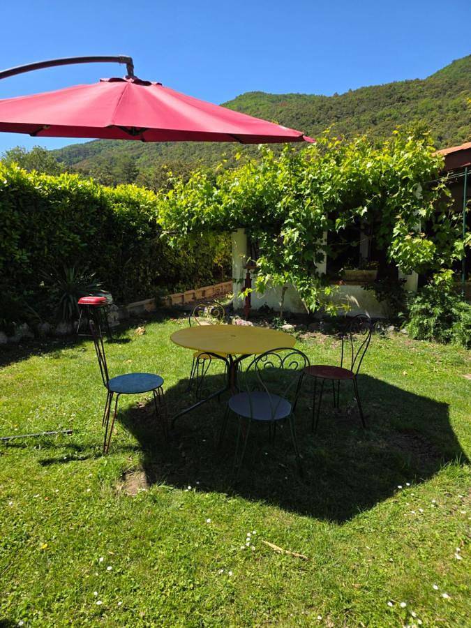 Appartement de vacances pour 4 personnes, avec vue et jardin