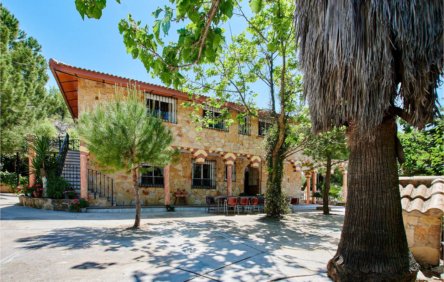Retraite sereine en centre-ville avec piscine et terrasse in Doña Mencía, Sierras Subbéticas