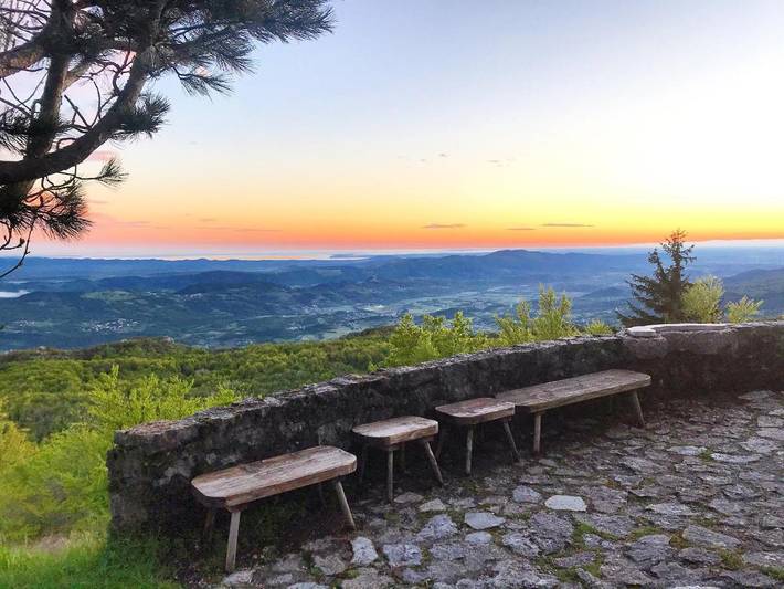 Chambre d’hôte pour 2 personnes, avec Balcon ainsi que Terrasse et Vue à Ajdovščina