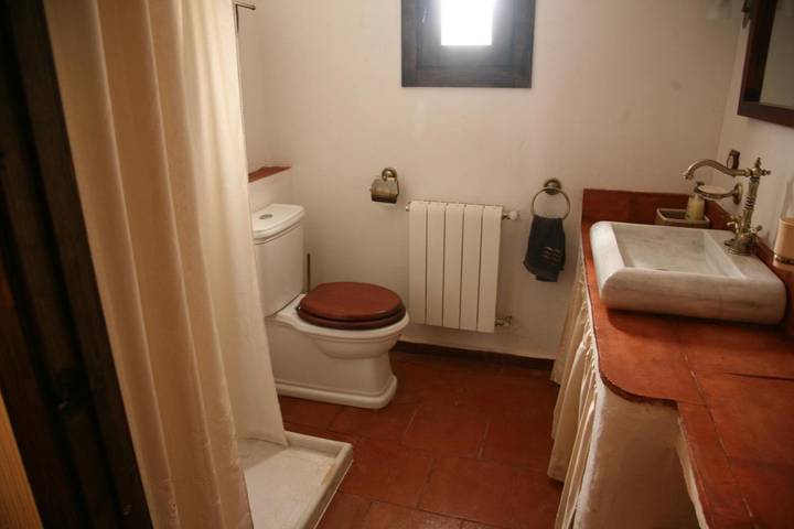 Casa rural para 2 personas, con jardín además de terraza y piscina en Provincia de Albacete - 2