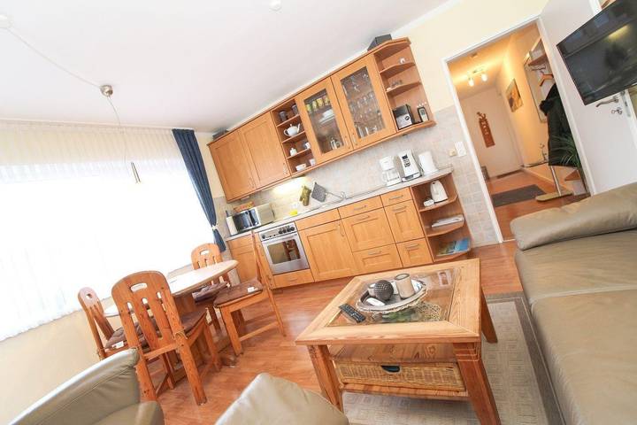 Ferienwohnung für 4 Personen, mit Terrasse und Garten am Strand Norddeich