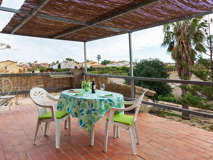 Casa rural para 6 personas, con jardín además de terraza y piscina en Delta del Ebro - 4