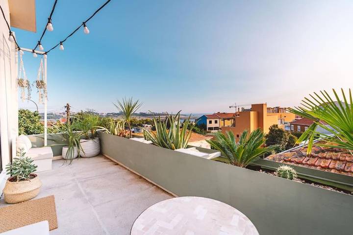 Villa for 6 people, with Terrace and Garden in Porto Municipality