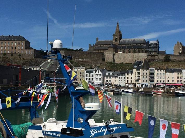 Gîte pour 4 personnes, avec balcon et vue, adapté aux familles à Donville-les-Bains - 4