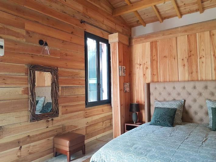 Gîte pour 2 personnes, avec vue et vue sur le lac ainsi que jardin et piscine à Coutras - 2