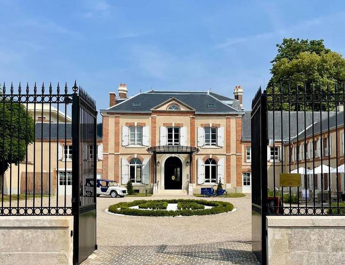 Location de vacances pour 2 personnes, avec jardin et vue à Épernay