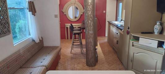 Maison de campagne pour 2 personnes, avec vue et piscine ainsi que jardin et terrasse à Saint-Girons (Ariège)