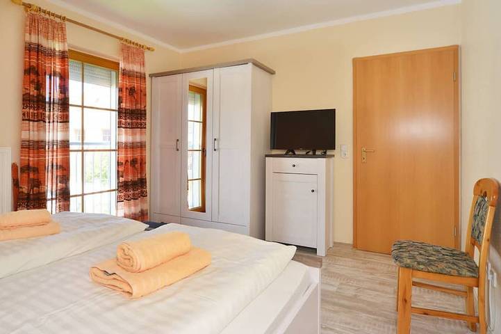 Ferienpark für 4 Personen, mit Terrasse und Garten, mit Haustier in Zingst - 3