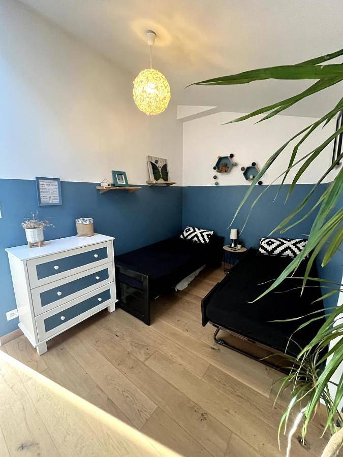 Four-Bedroom House in Divatte-sur-Loire, Région de Nantes