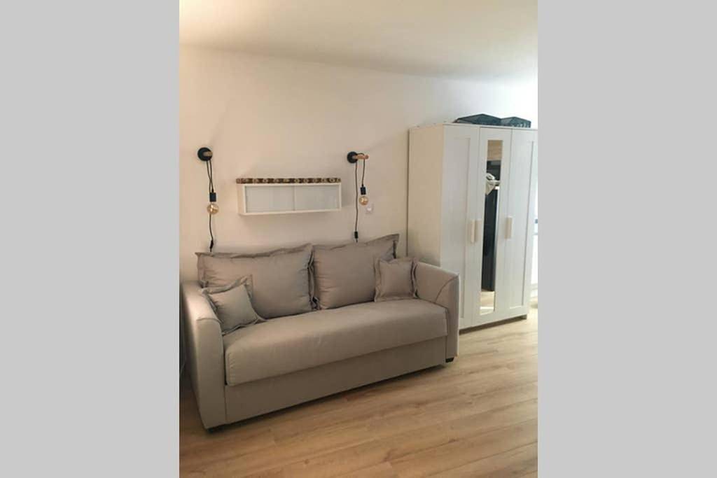 Appartement entier, Studio Apartment in Bouzigues, Côte méditerranéenne (France)