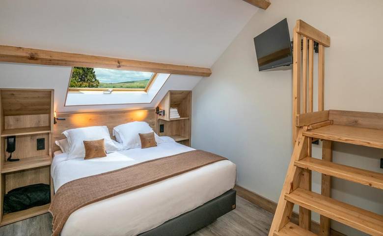 Hôtel pour 5 personnes, avec Terrasse et Jardin à Laguiole - 4