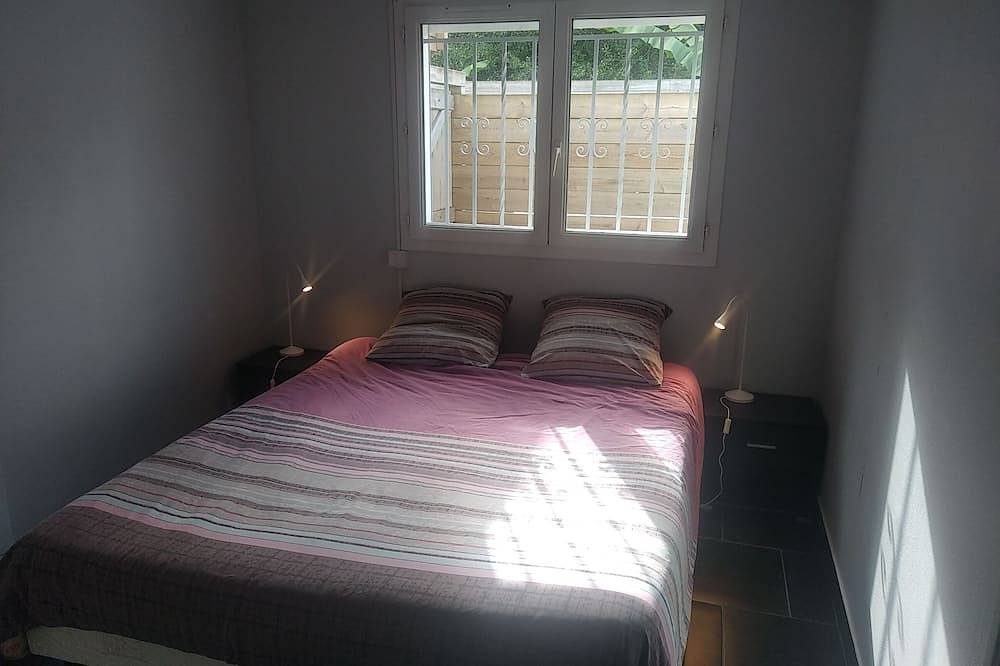 Appartement entier, T2 de 33m,2 personnes, terrasse,jardin,proche plage, bayonne,biarritz,capbreton in Tarnos, Côte d’Argent