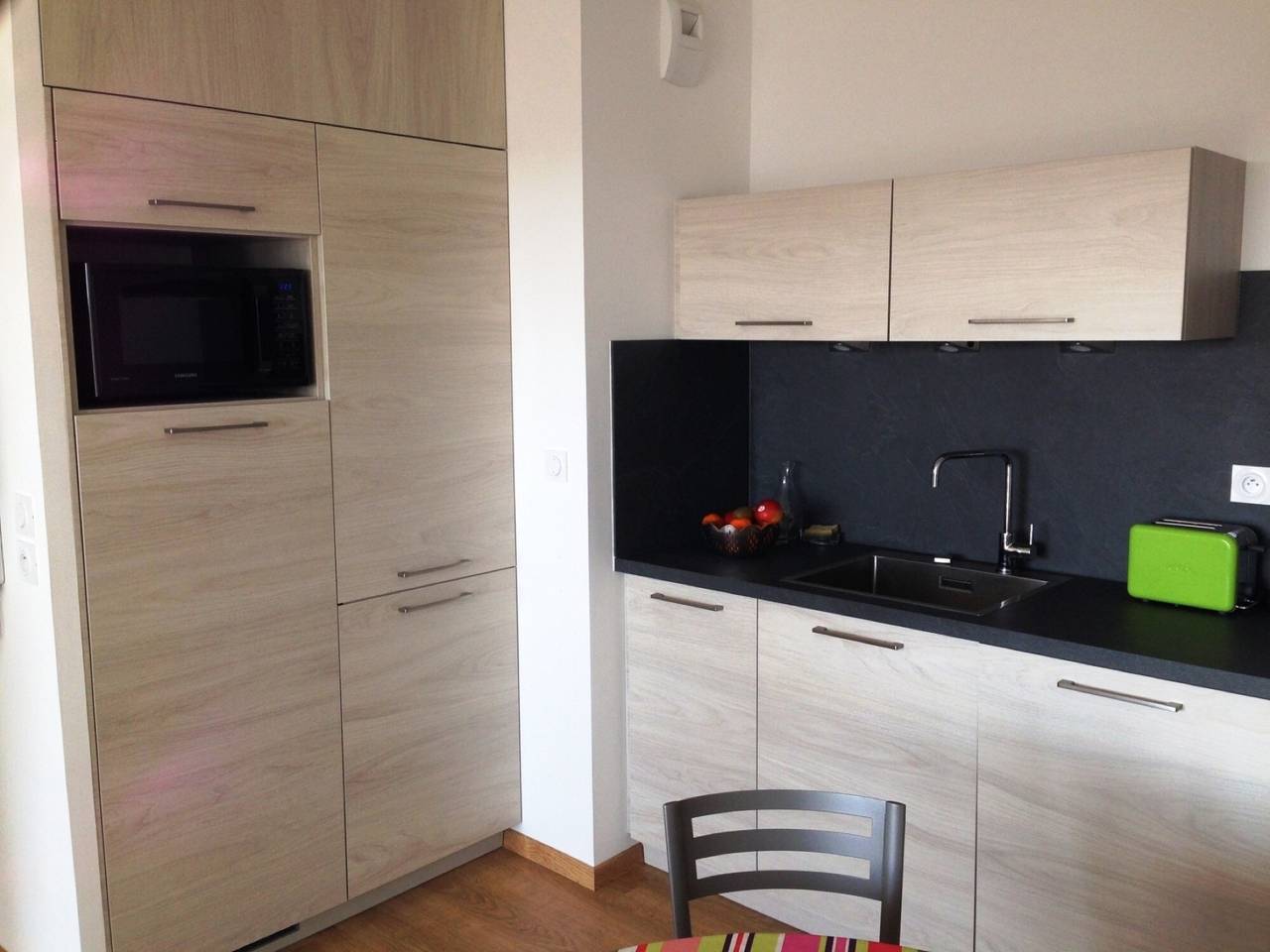 Ganze Wohnung, L'escale – Helles Apartment mit Terrasse für 4 Personen in Les Sables-d'Olonne, Vendée