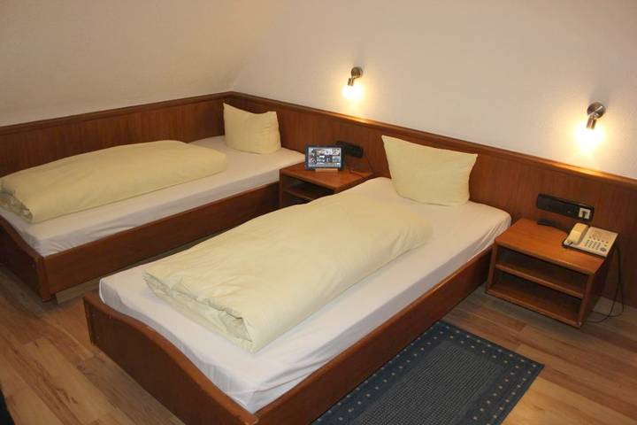 Hotel für 2 Personen, mit Terrasse in Weinstadt - 3