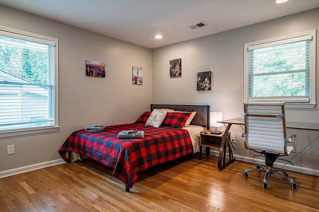 Discover Your Beautiful Dream Vacation Rental at The Battery - Truist Park! in Smyrna, Cobb County