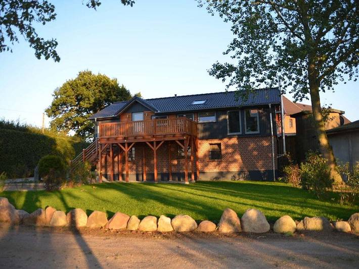 Ferienhaus für 6 Personen, mit Balkon und Garten sowie Sauna in Wagersrott