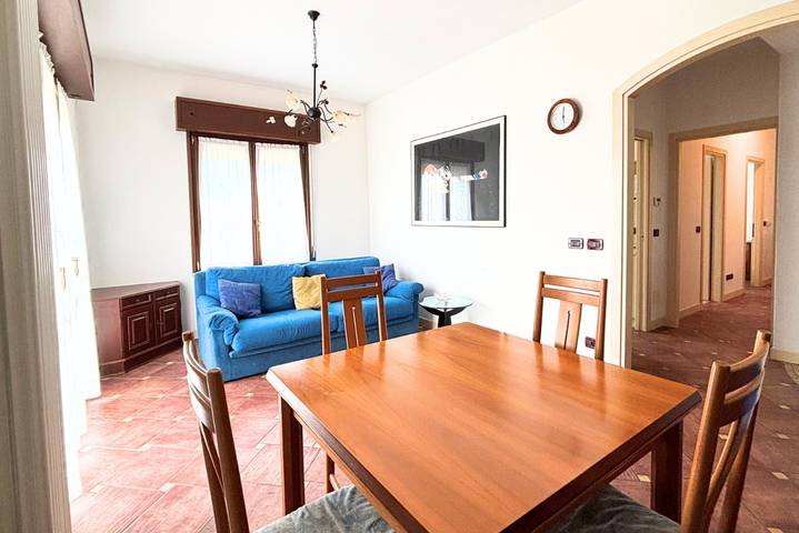 Appartement entier, Appartement de vacances pour 4 personnes avec balcon/terrasse in Cesenatico, Province de Forlì-Cesena