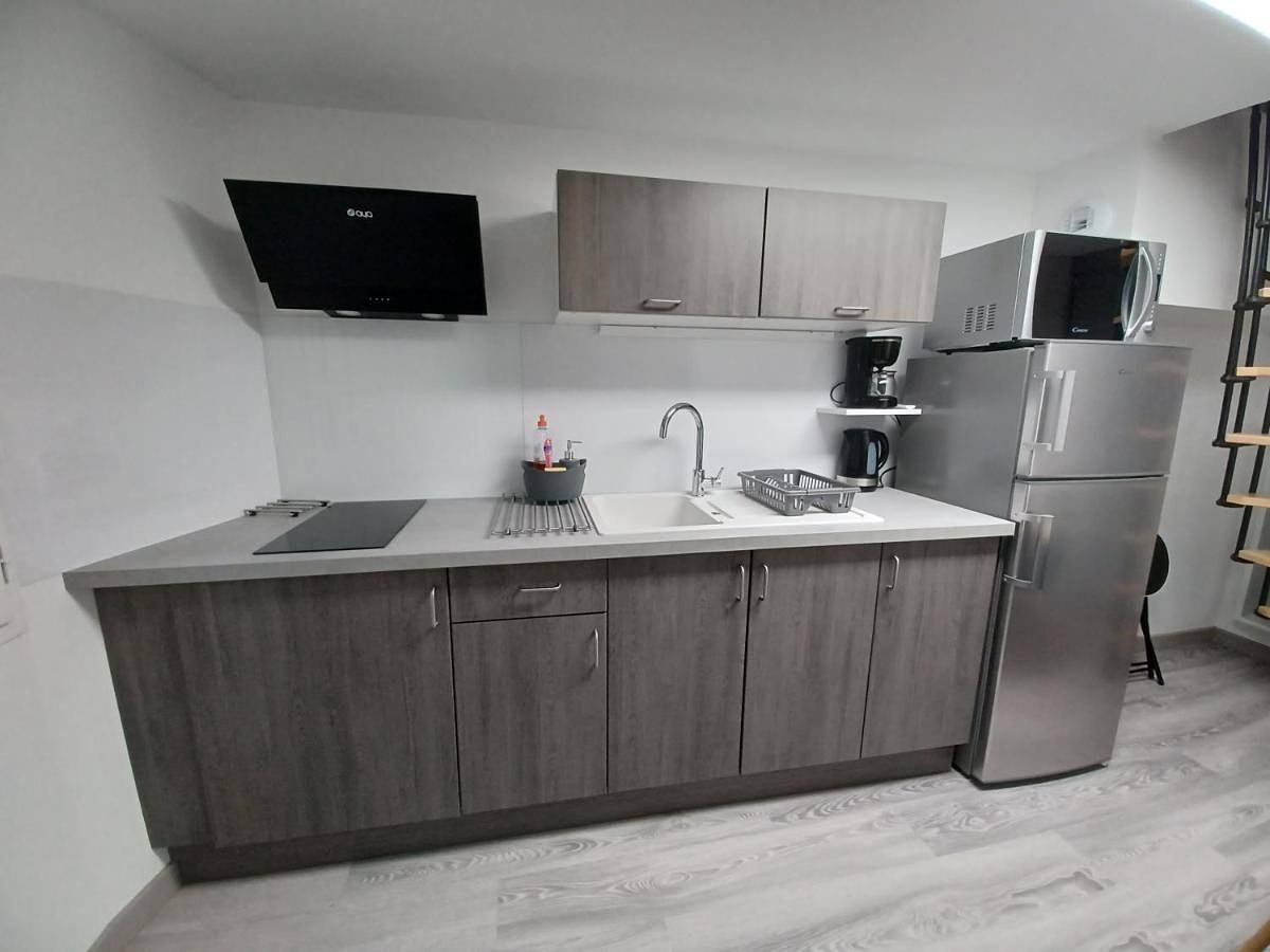 Appartement entier, One-Bedroom Apartment in Foix, Ariège