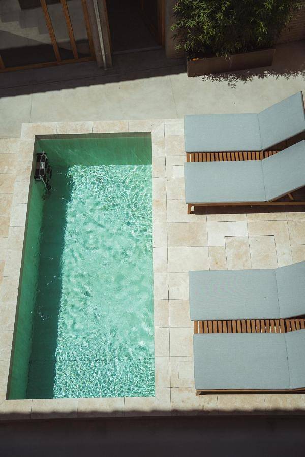 Hôtel pour 2 personnes, avec piscine ainsi que sauna et jardin
